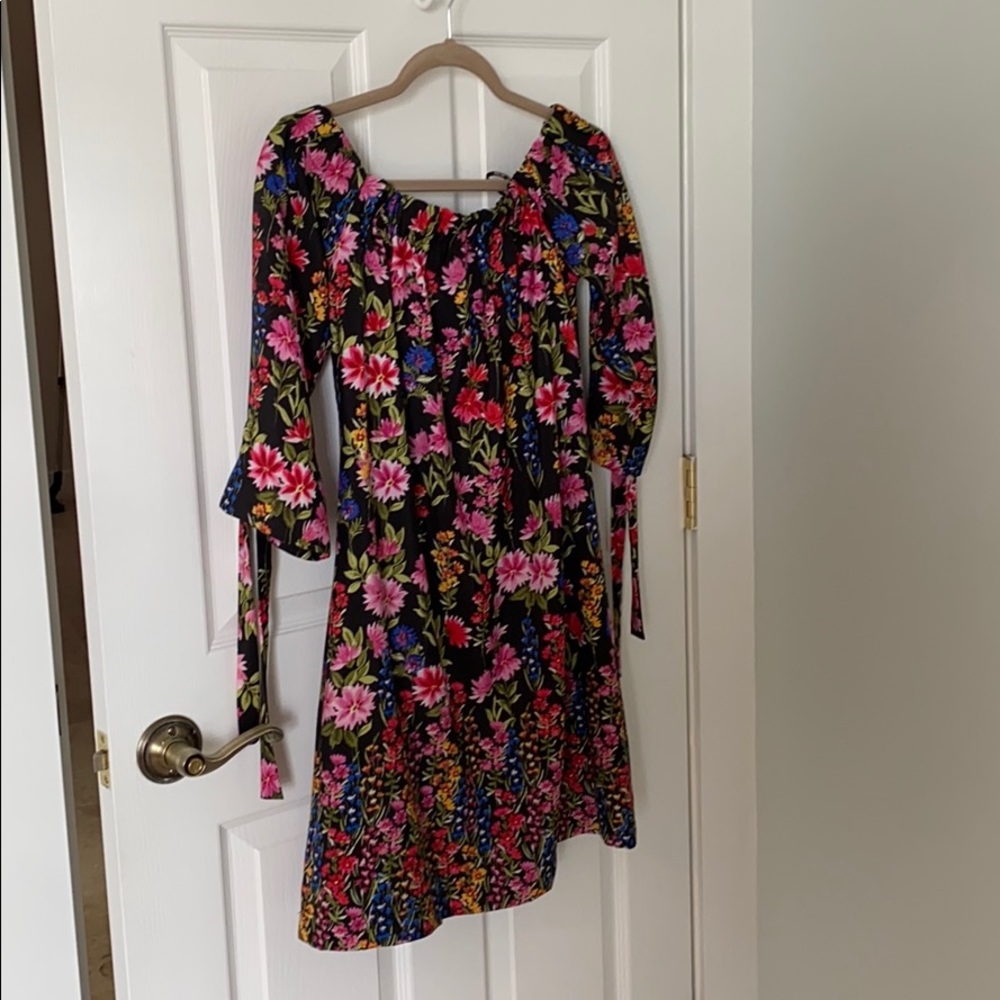 Vince camuto dress